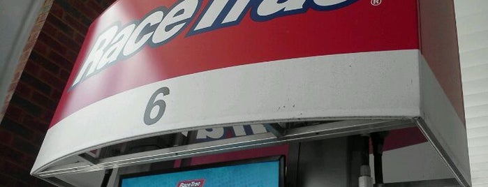 RaceTrac is one of Fortunatoさんのお気に入りスポット.