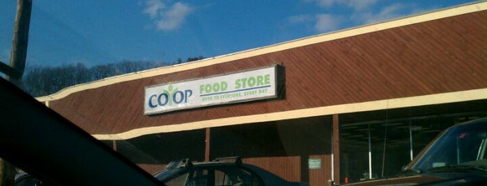 White River Co-op is one of สถานที่ที่ barbee ถูกใจ.