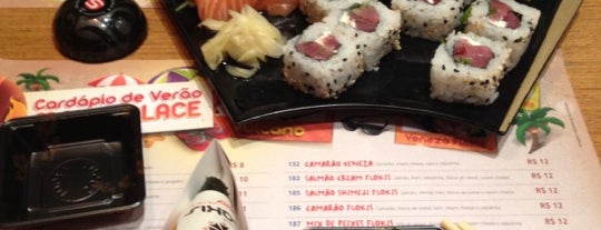 Makis Place Temakeria is one of Juliaさんのお気に入りスポット.