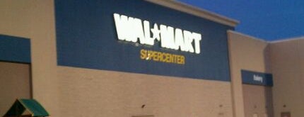Walmart Supercenter is one of miroslaba 님이 좋아한 장소.