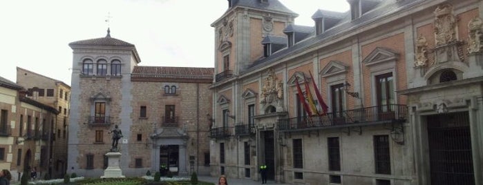 Casa de la Villa is one of Lieux sauvegardés par Kimmie.