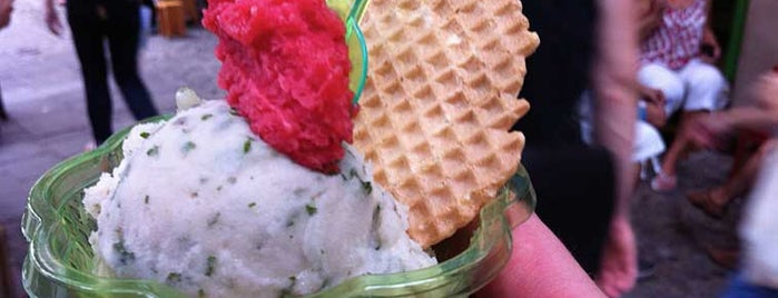 Naschkatze is one of Best Ice Cream Parlors in Berlin.
