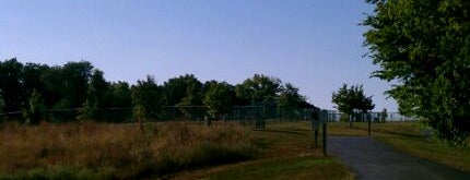 Quail Ridge Dog Park is one of Trails in metro St, Louis Area.