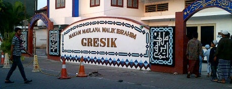 Makam Sunan Maulana Malik Ibrahim is one of Religious Tourism in Indonesia.