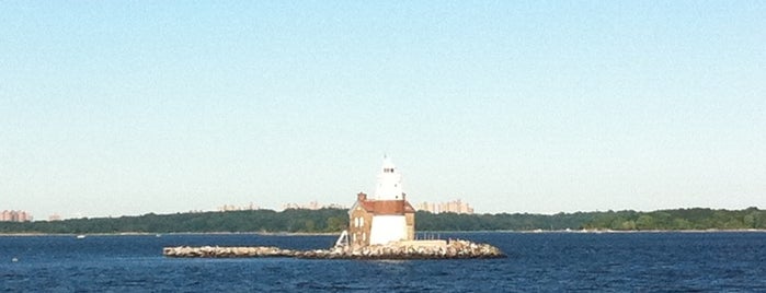 Execution Rocks Lighthouse is one of NYC DOs.