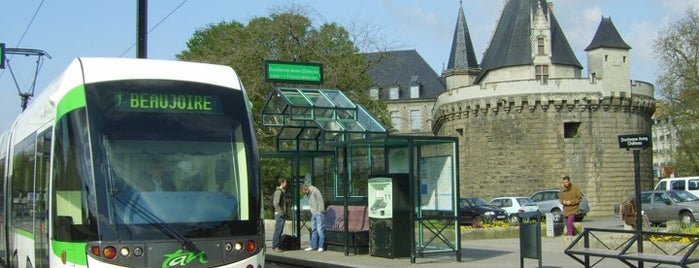 Station Duchesse Anne Château ➊➍ is one of สถานที่ที่ Amélie ถูกใจ.
