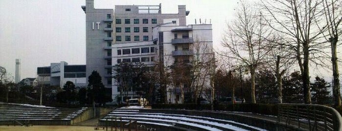 한양대학교 산학기술관 is one of Hanyang University (Seoul).
