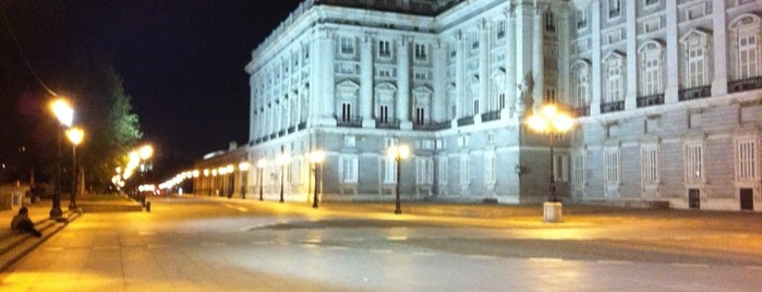 Palais royal de Madrid is one of Madrid.