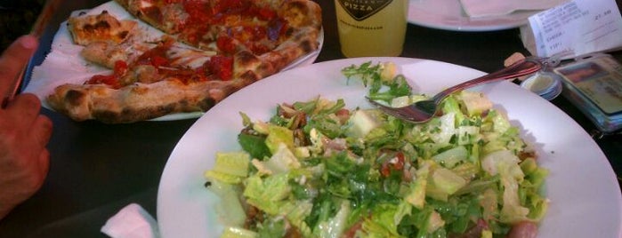 Pitfire Pizza Company is one of LA TODO.