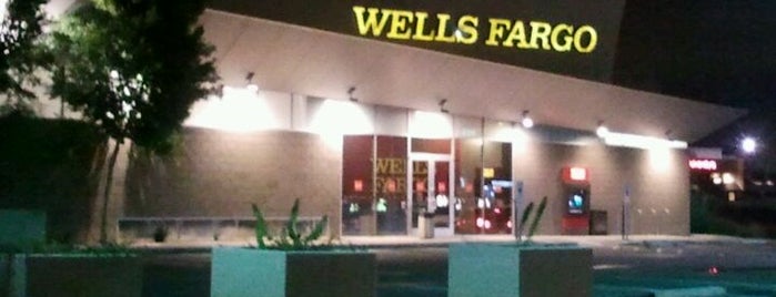 Wells Fargo is one of K 님이 좋아한 장소.