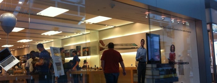 Apple Arden Fair is one of US Apple Stores.