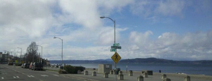 Alki Beach Park is one of Must-have Experiences in Seattle.