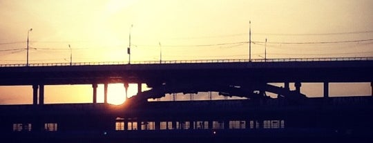 Лужнецкий мост (Метромост) is one of Bridges in Moscow.