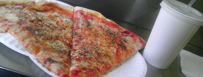 Stella's Pizza is one of New York Pizza (Slice).