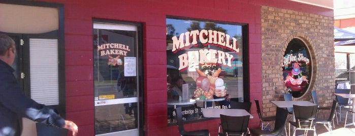 Mitchell Bakery is one of Favorite Great Outdoors.