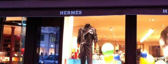 Hermès is one of Commerces.