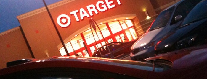 Target is one of สถานที่ที่ Matthew ถูกใจ.