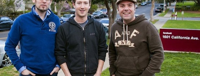 Facebook is one of Tech Startups in 4SQ.