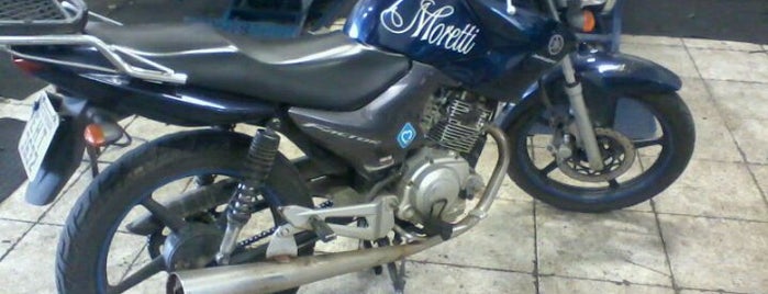 eqp13 motopeças is one of Lugares favoritos de Adriano.