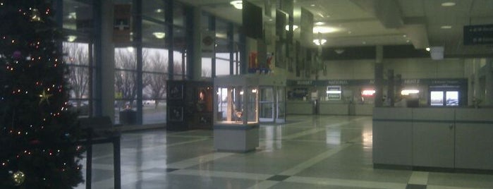 University Of Illinois Willard Airport (CMI) is one of airports.