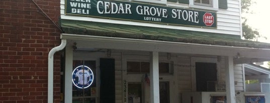 Cedar Grove Store is one of สถานที่ที่ Erika ถูกใจ.