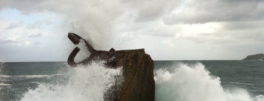 Peine del Viento is one of San Sebastian.