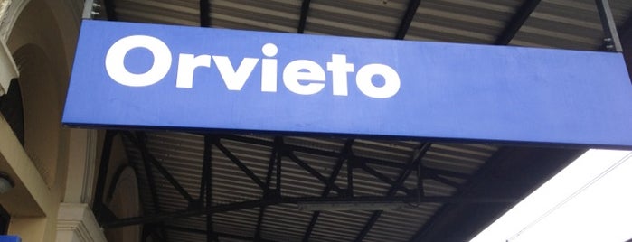 Stazione Orvieto is one of สถานที่ที่ Elliott ถูกใจ.