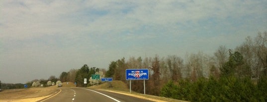 Mississippi/Alabama State Line is one of Nancyさんのお気に入りスポット.