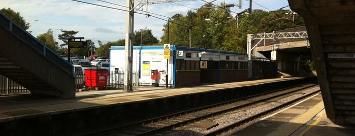 Winsford Railway Station (WSF) is one of London Midland Stations.