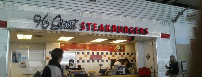 96th St. Steakburger is one of Lugares favoritos de Eric.