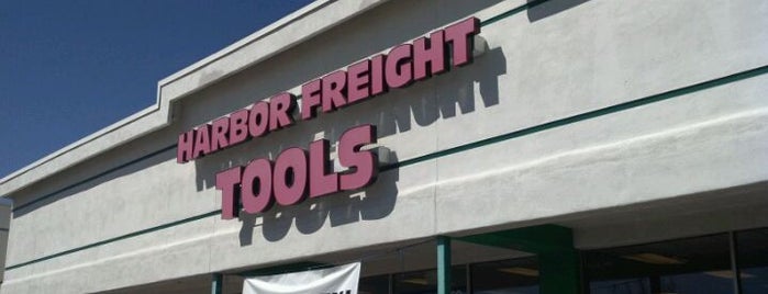 Harbor Freight Tools is one of Brianさんのお気に入りスポット.