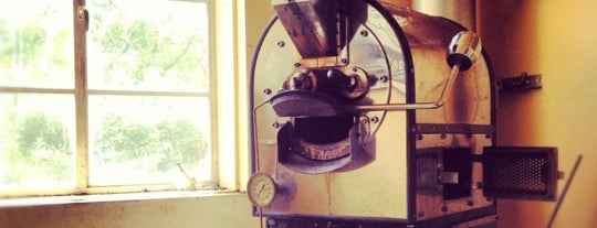 Rappahannock Coffee & Roasting is one of Tempat yang Disukai Liz.
