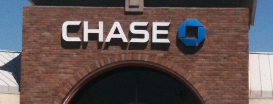 Chase Bank is one of Locais curtidos por Mimi.