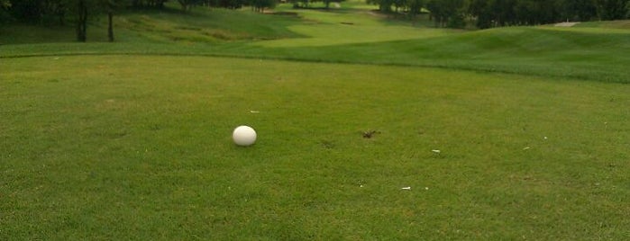 Falcon Ridge Golf Club is one of Orte, die Becky Wilson gefallen.