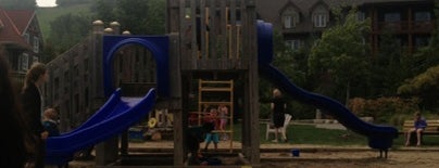 Children's Playground @ Blue Mountain is one of Jeff'in Beğendiği Mekanlar.