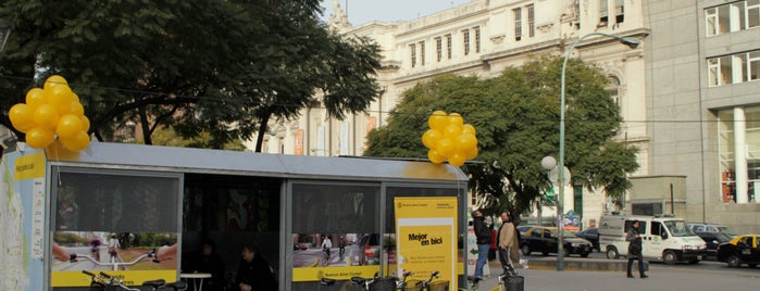 Estación 43 - Plaza Houssay [Ecobici] is one of Ecobici (Bicicletas gratis en Buenos Aires).