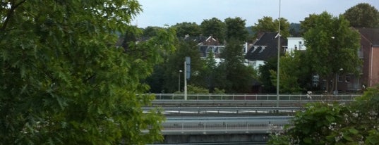 Kennedybrug is one of Bridges in the Netherlands.