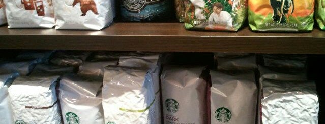 Starbucks is one of Galen 님이 좋아한 장소.