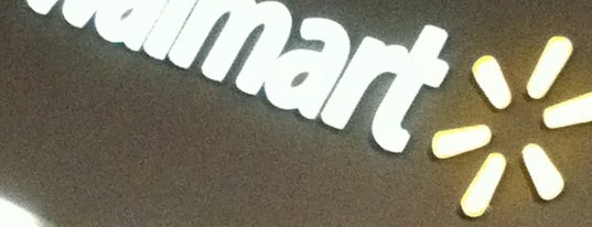 Walmart Supercenter is one of Orte, die Moses gefallen.