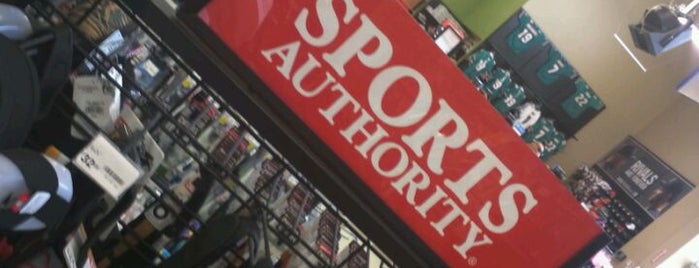 Sports Authority is one of สถานที่ที่ Steve ถูกใจ.