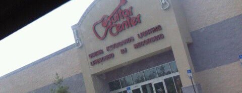 Guitar Center is one of สถานที่ที่ Matt ถูกใจ.