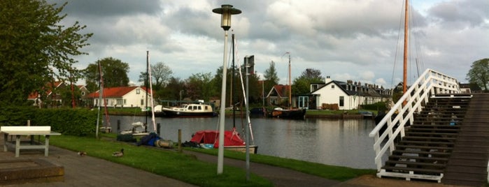 Oude Haven Langweer is one of Varen in Friesland: havens, water en horeca.