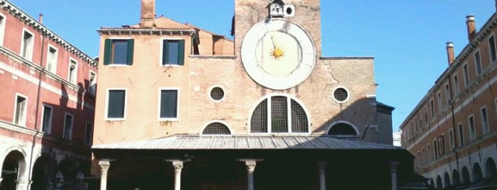Chiesa San Giacomo di Rialto is one of Venezia..