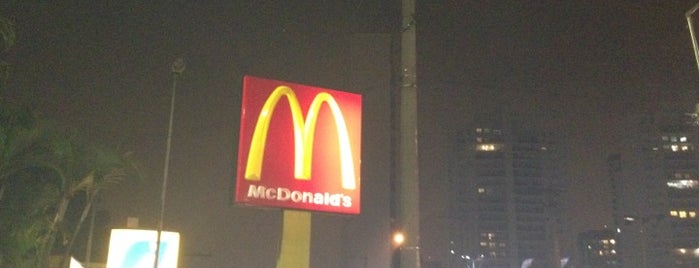 McDonald's is one of Lieux qui ont plu à Rodrigo.