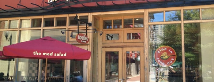 Noodles & Company is one of Lynn : понравившиеся места.