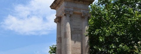 Fallsway Fountain is one of All Monuments in Baltimore.