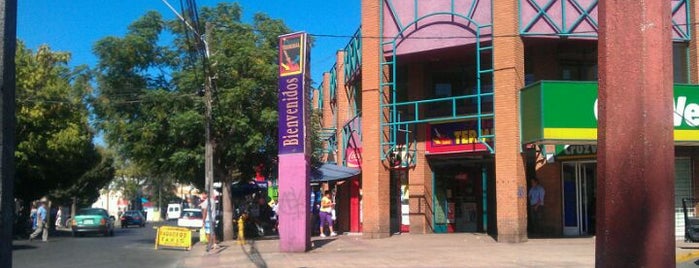 Terminal de Buses Curicó is one of Locais curtidos por Rafael.