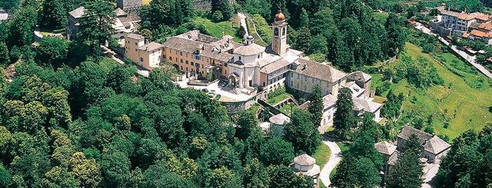 Sacro Monte Calvario is one of Lugares favoritos de Rob.