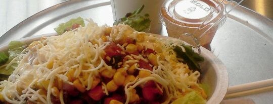 Chipotle Mexican Grill is one of Lugares favoritos de JimmyGotUps.