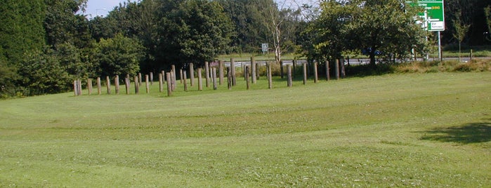 Balfarg Henge ( Neolithic Mortuary Enclosures ) is one of Balfarg Housing Estate.